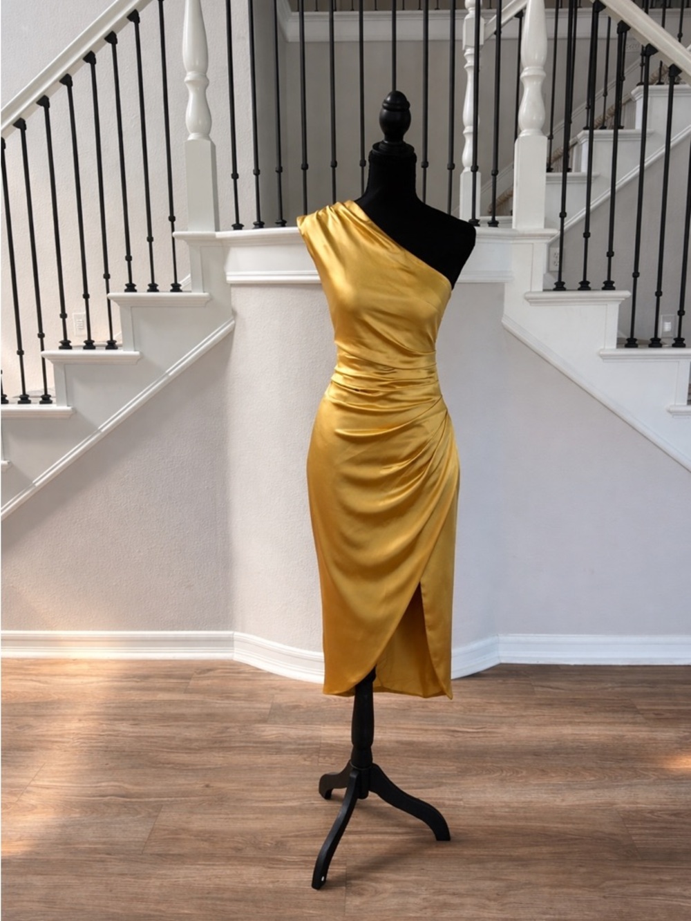 Elliatt One-Shoulder Satin Midi Dress in Gold